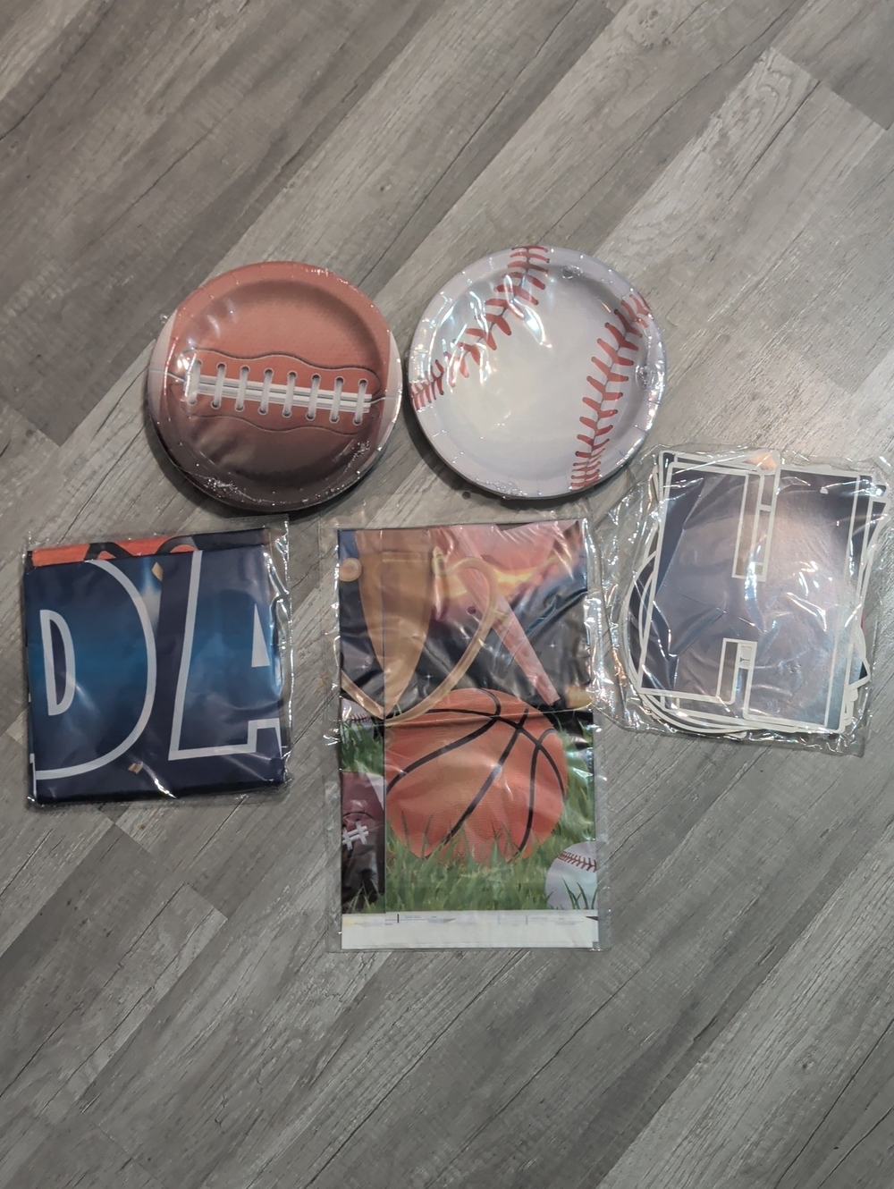 Sport-Themed Party Plates and Decorations - Multicolor